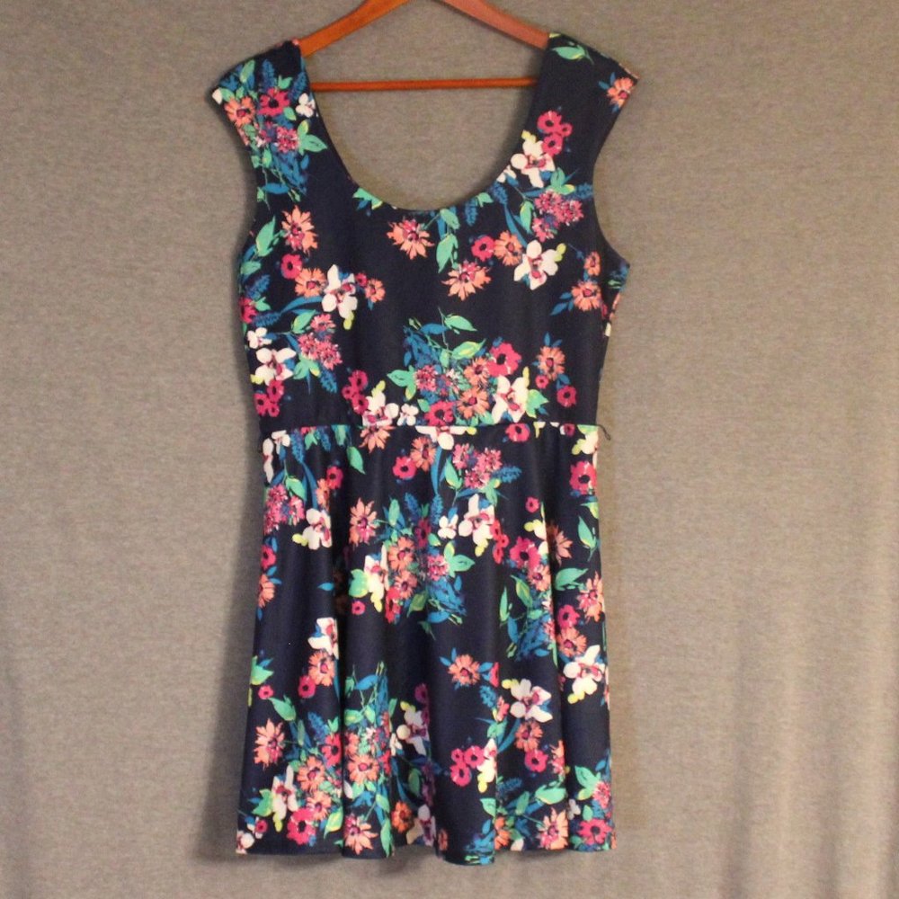 Candie's Navy Floral Dress Size XL - Picture 2 of 8